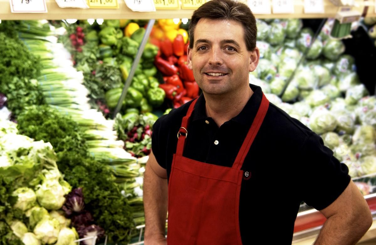 grocery store owner looking to increase profits