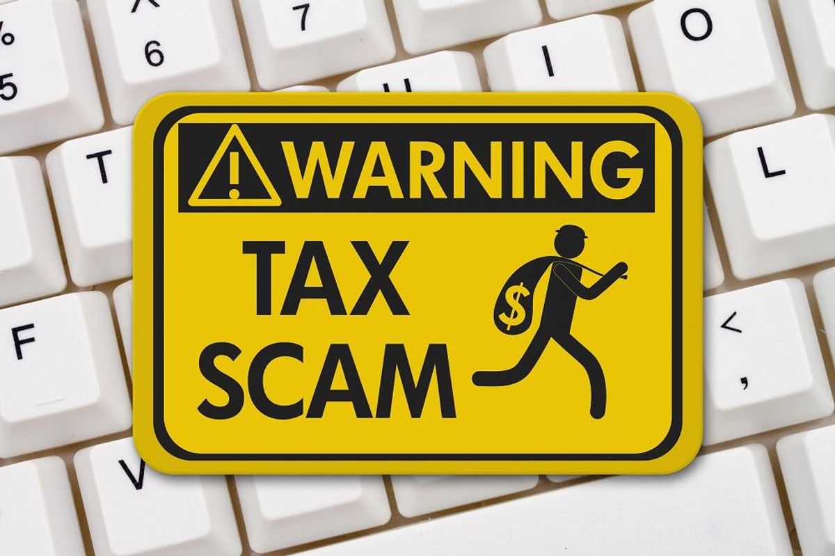 Tax scam warning sign
